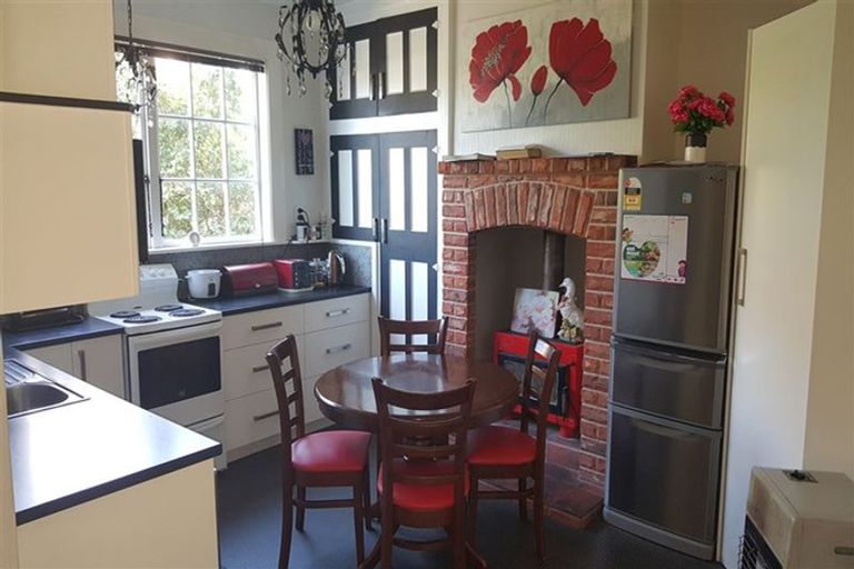 Photo of property in 16 Mill Road, Waimate, 7924