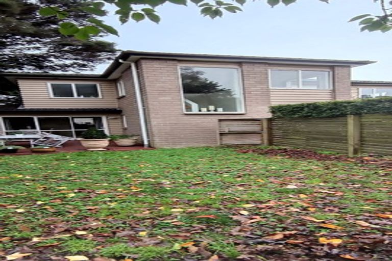 Photo of property in 21 Kerswill Place, Pakuranga, Auckland, 2010