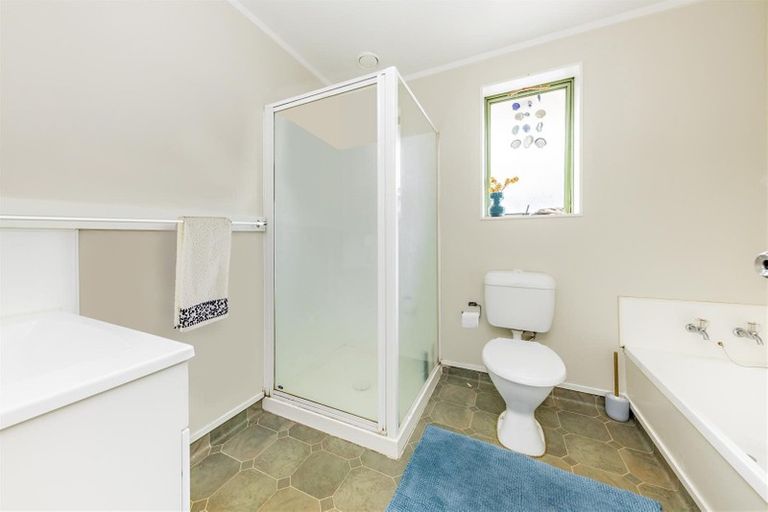 Photo of property in 9 Oakleigh Avenue, Takanini, 2112
