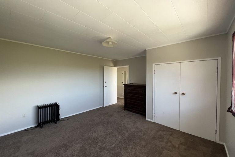 Photo of property in 62 Lavery Place, Sunnynook, Auckland, 0632