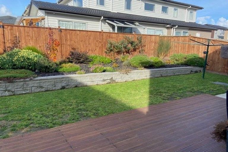 Photo of property in 16 Hikuawa Road, Flat Bush, Auckland, 2019