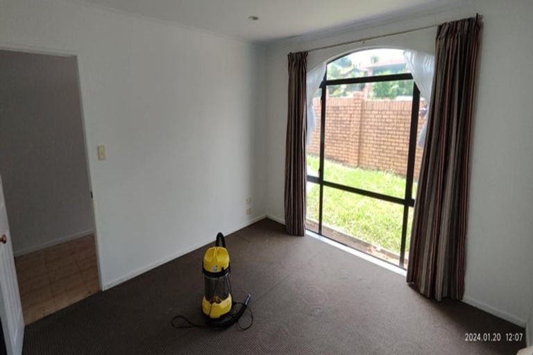 Photo of property in 728 Chapel Road, Dannemora, Auckland, 2016