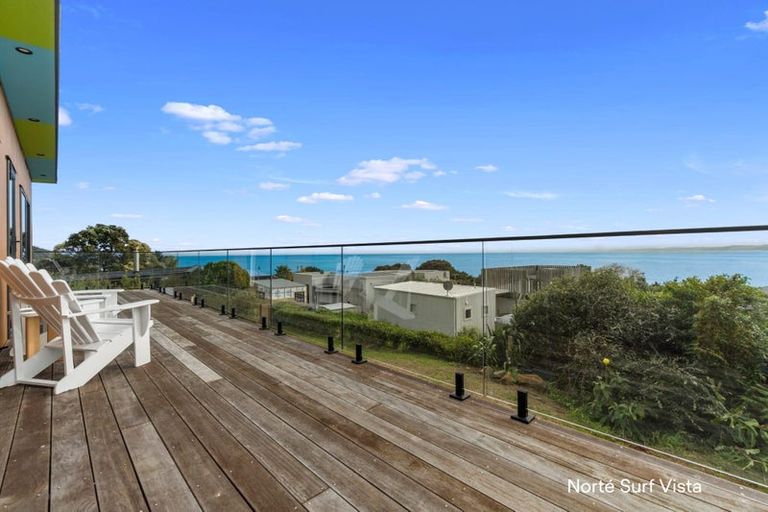 Photo of property in 14 Whaanga Road, Raglan, 3297