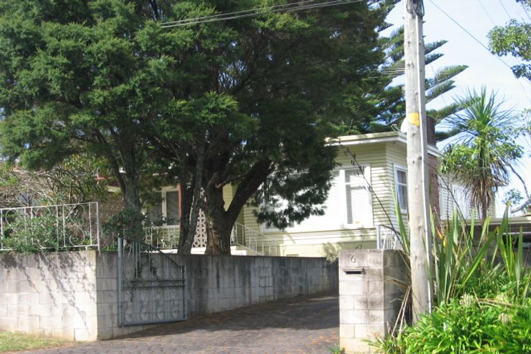 Photo of property in 6 Stottholm Road, Titirangi, Auckland, 0604