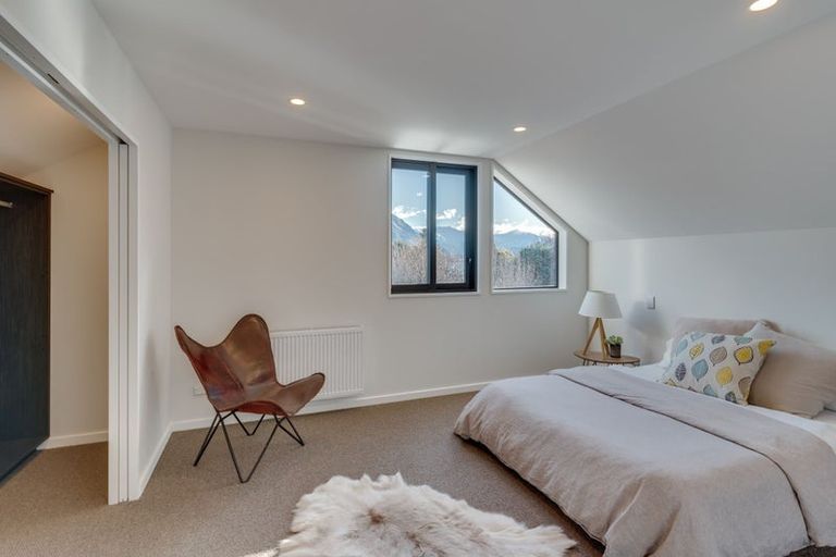 Photo of property in 170c Beacon Point Road, Wanaka, 9305