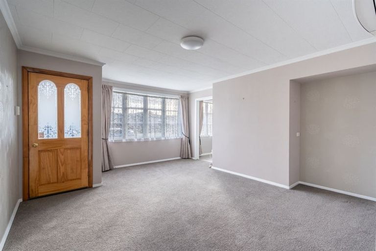 Photo of property in 24 Irving Street, Gore, 9710