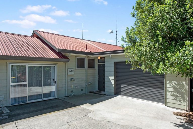 Photo of property in 32c Garland Drive, St Andrews, Hamilton, 3200