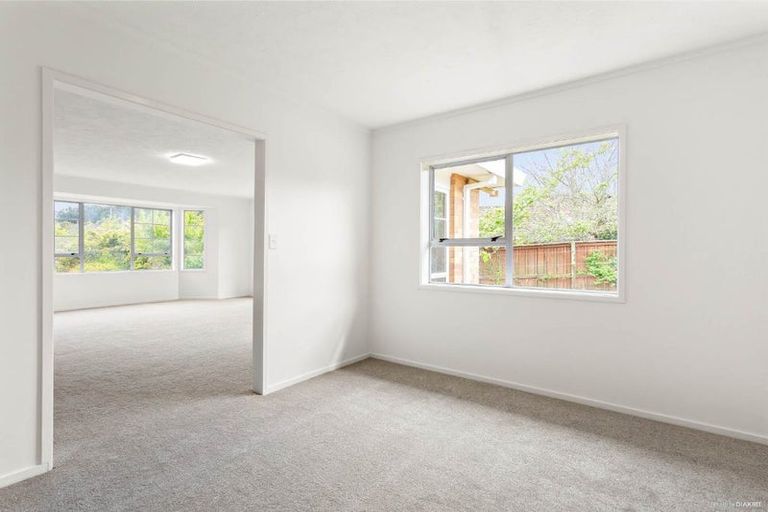 Photo of property in 23 Centorian Drive, Windsor Park, Auckland, 0632