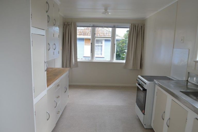 Photo of property in 4 Muturangi Grove, Elsdon, Porirua, 5022