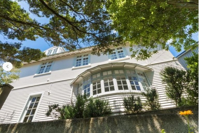 Photo of property in 72 Raroa Road, Kelburn, Wellington, 6012