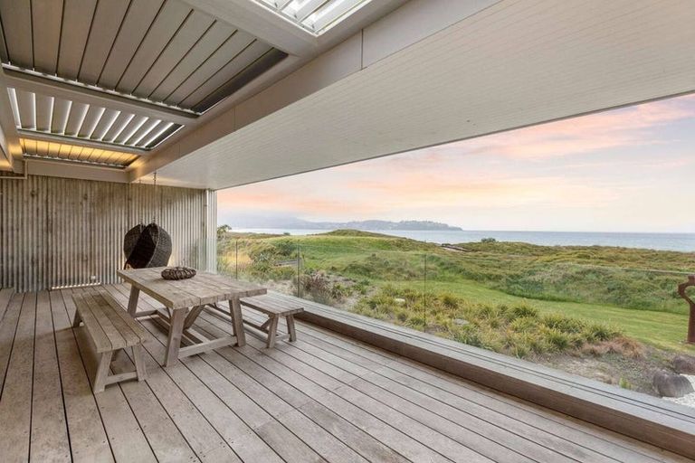 Photo of property in 25 Inanga Lane, Omaha, 0986