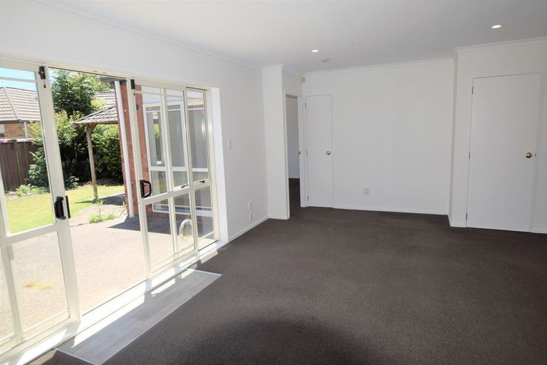 Photo of property in 3 Hibernian Drive, Ranui, Auckland, 0612