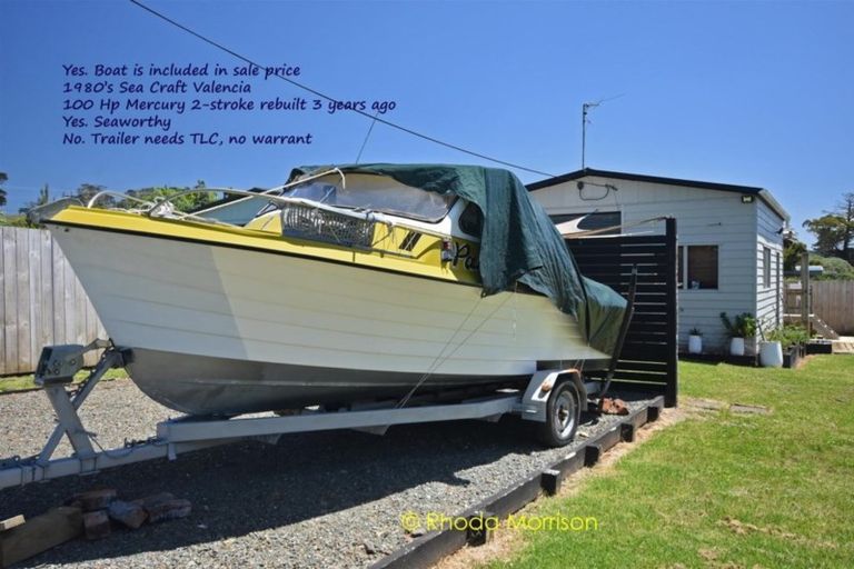 Photo of property in 88 Komiti Road, Tinopai, Matakohe, 0593