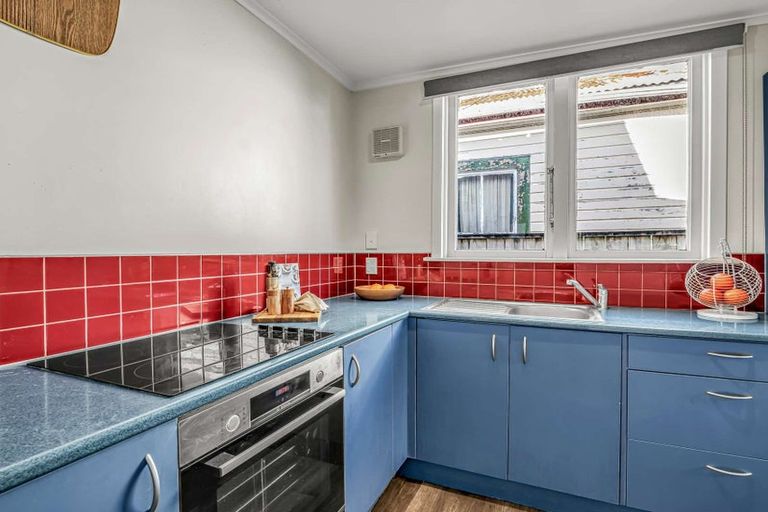 Photo of property in 5 Barrack Street, Whanganui, 4500