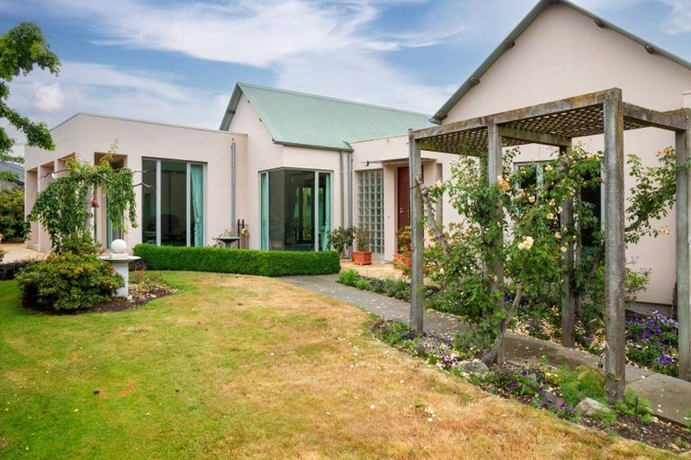 Photo of property in 17 Hewlings Place, Temuka, 7920