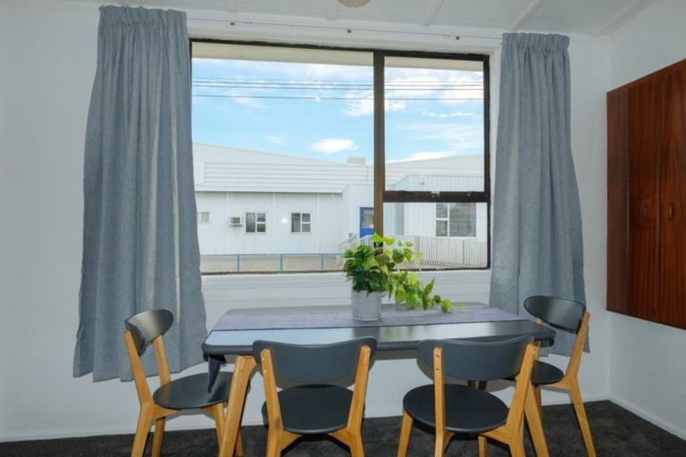 Photo of property in 19 Osmond Street, South Dunedin, Dunedin, 9012