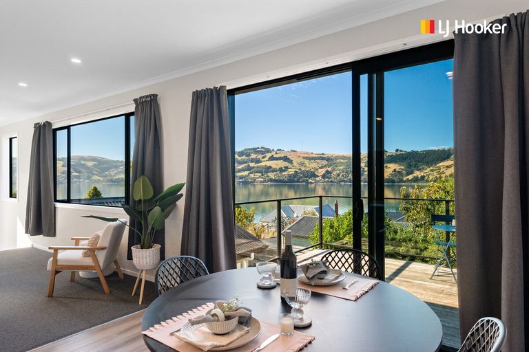 Photo of property in 7a Athol Place, Ravensbourne, Dunedin, 9022