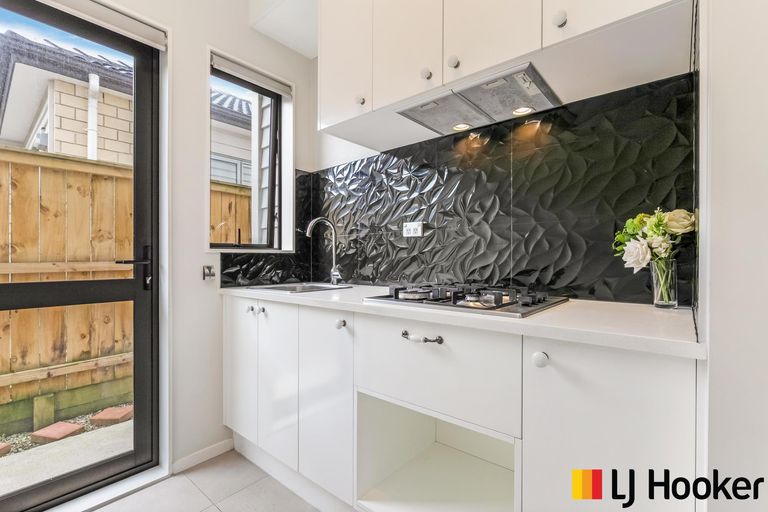 Photo of property in 41 Cloonlyon Drive, Flat Bush, Auckland, 2019