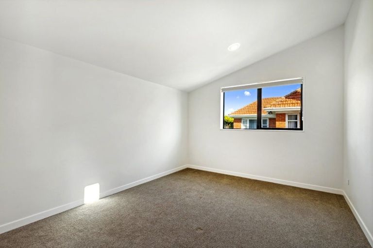 Photo of property in 8 Matau Way, Hauraki, Auckland, 0622