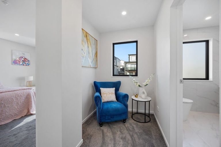 Photo of property in 11 Mill Hill Close, Flat Bush, 2019