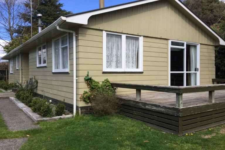 Photo of property in 15 Te Rangitautahanga Road, Turangi, 3334