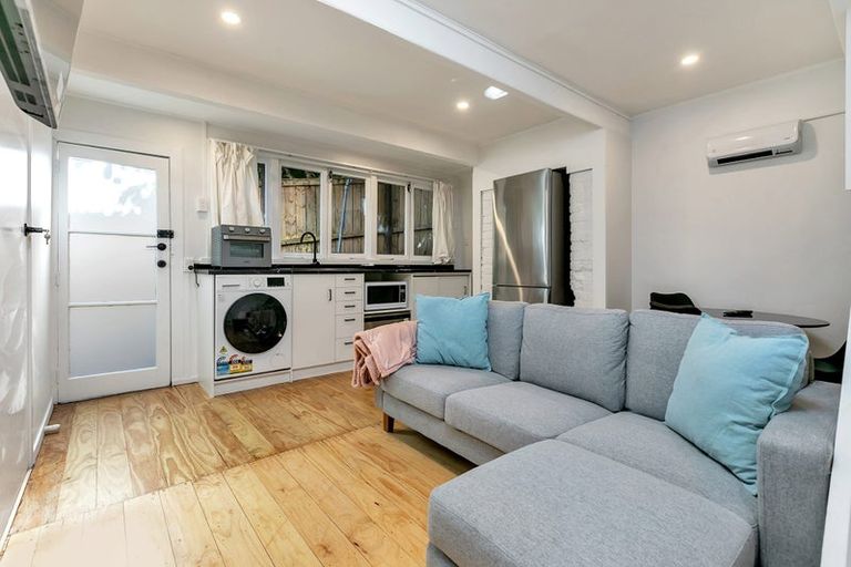 Photo of property in 24 Suffolk Street, Phillipstown, Christchurch, 8011