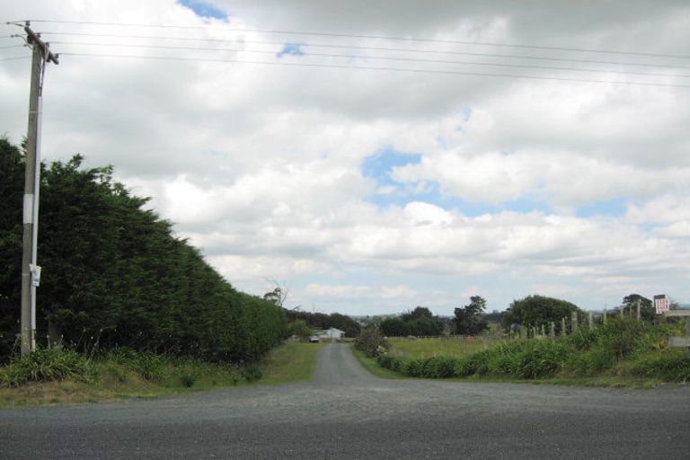 Photo of property in 233a Walters Road, Karaka, Papakura, 2580