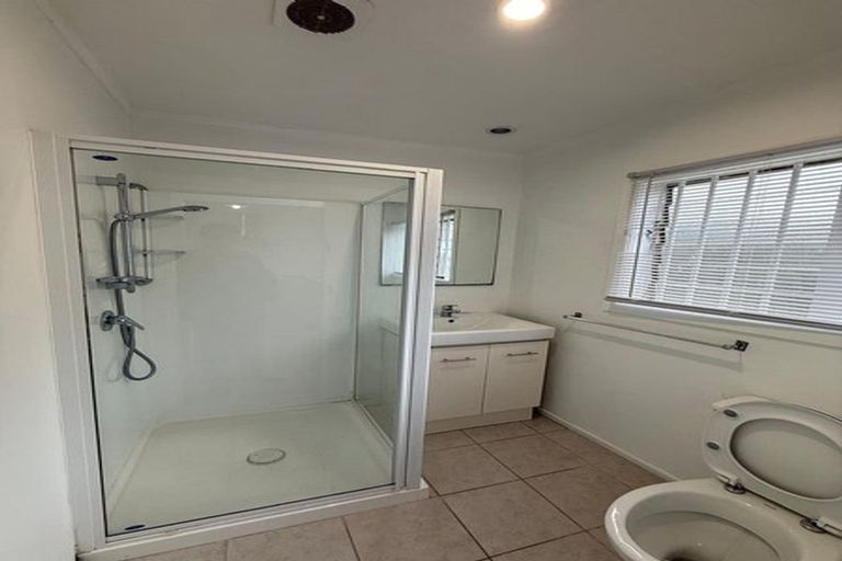 Photo of property in 9 Edwin Freeman Place, Ranui, Auckland, 0612