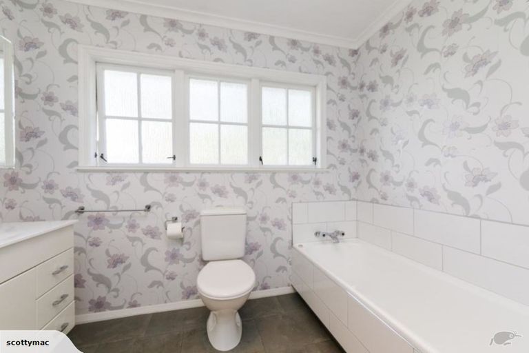 Photo of property in 10a Just Place, West End, Palmerston North, 4410