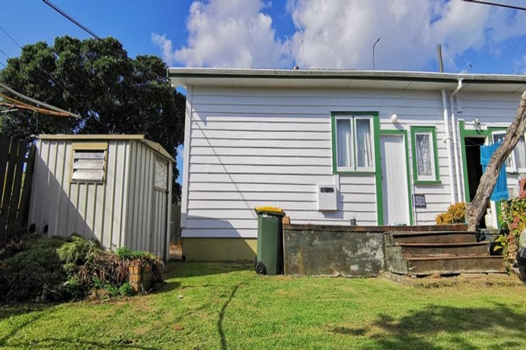 Photo of property in 67a Astley Avenue, New Lynn, Auckland, 0600