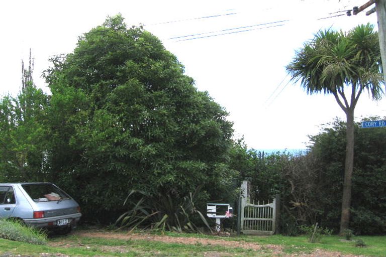 Photo of property in 1 Cory Road, Palm Beach, Waiheke Island, 1081