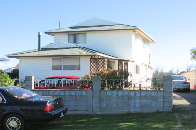 Photo of property in 15 Andresen Street, Foxton Beach, Foxton, 4815
