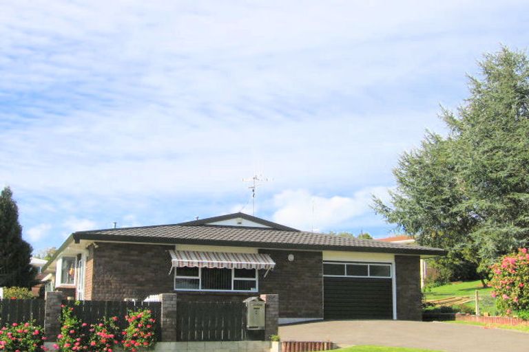 Photo of property in 2 Upland Street, Brookfield, Tauranga, 3110