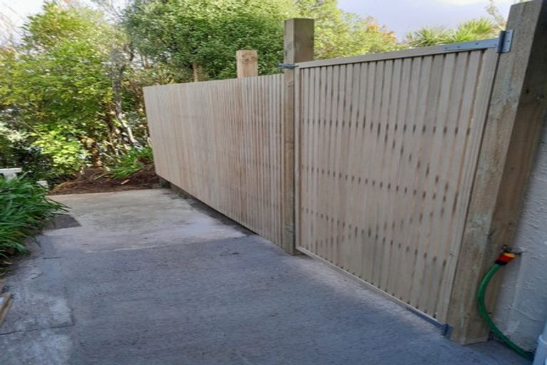 Photo of property in 12 Cheshire Street, Wilton, Wellington, 6012