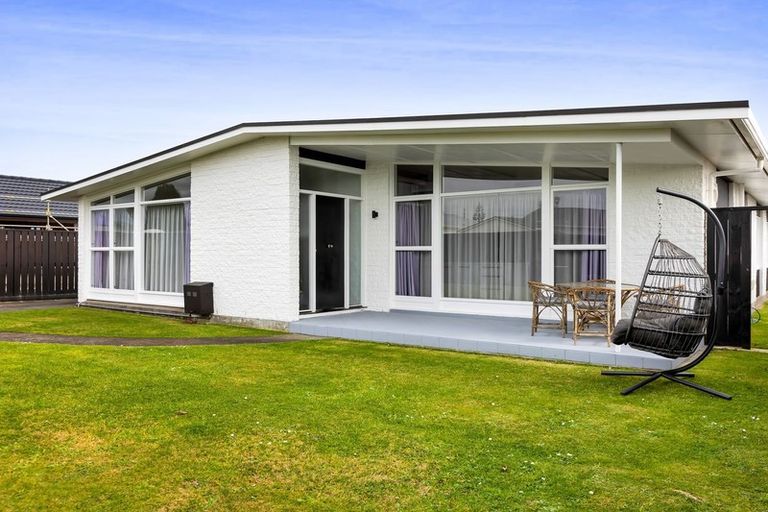 Photo of property in 24 Tukapa Street, Westown, New Plymouth, 4310