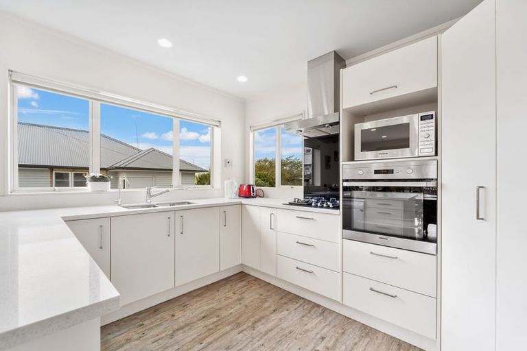 Photo of property in 16a Zealandia Road, Manly, Whangaparaoa, 0930