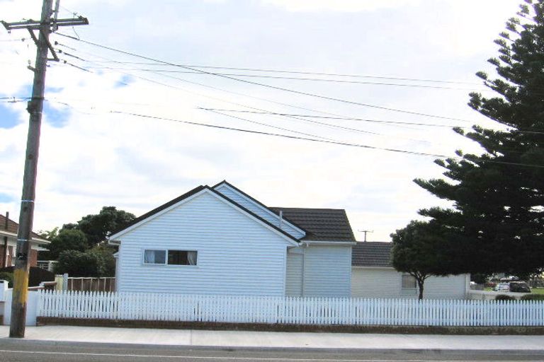 Photo of property in 411 Broadway, Miramar, Wellington, 6022