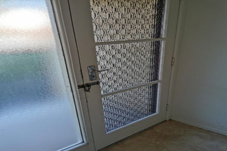 Photo of property in 2/32 Wallace Road, Papatoetoe, Auckland, 2025