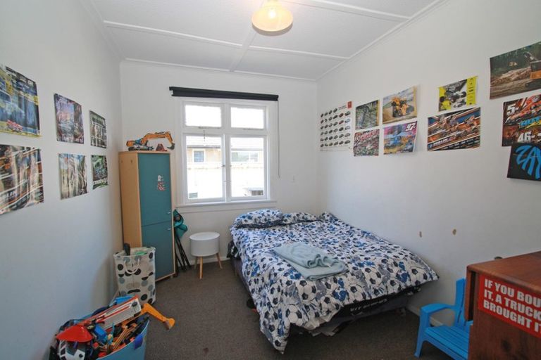 Photo of property in 90 Smart Road, Glen Avon, New Plymouth, 4312
