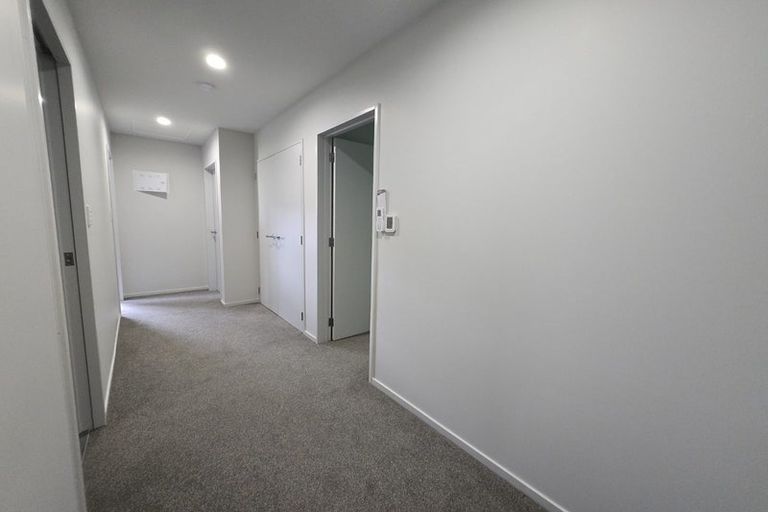 Photo of property in 17b Knox Road, Swanson, Auckland, 0612