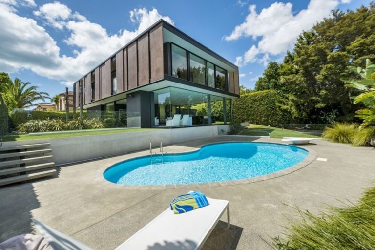 Photo of property in 7a Palmer Crescent, Mission Bay, Auckland, 1071