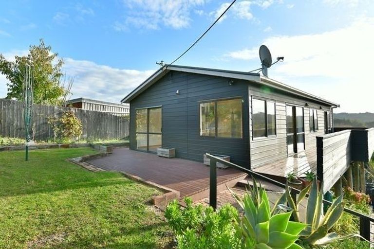 Photo of property in 2b Hammond Avenue, Hatfields Beach, Orewa, 0931