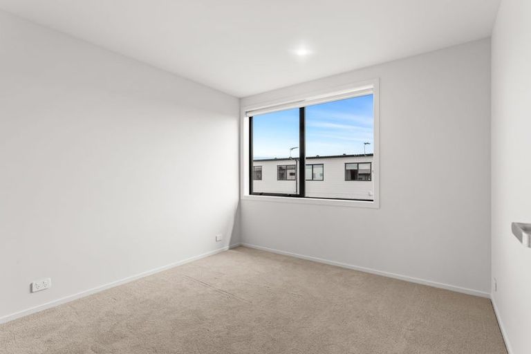 Photo of property in 105 Nganui Avenue, Takanini, Auckland, 2112