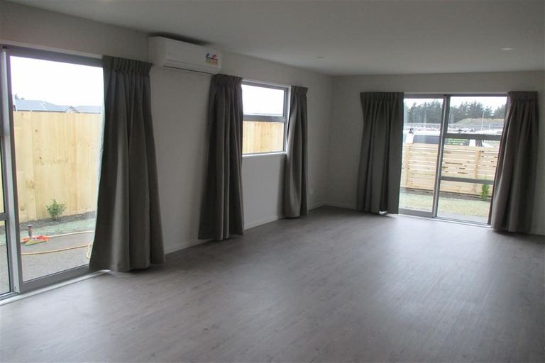 Photo of property in 5 Perendale Street, Belfast, Christchurch, 8051