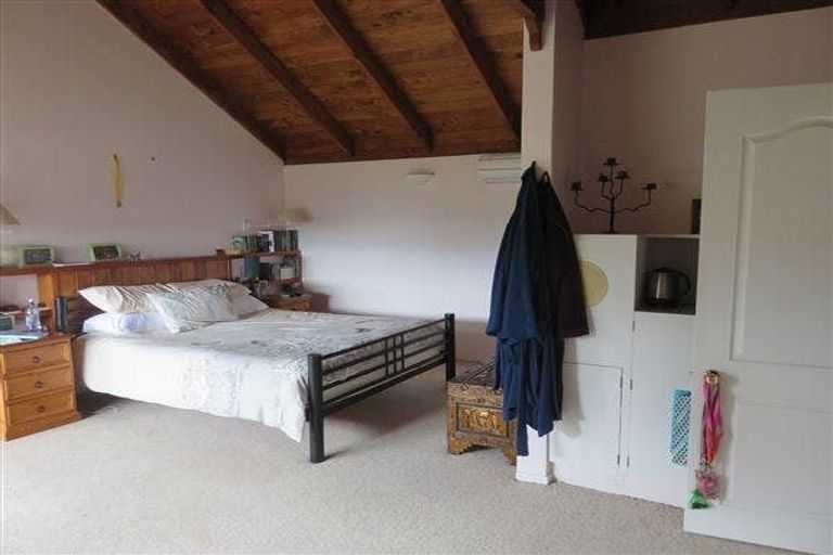 Photo of property in 163a Colwill Road, Massey, Auckland, 0614