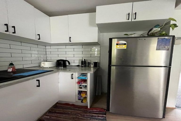 Photo of property in 40 Findlay Street, Tawa, Wellington, 5028