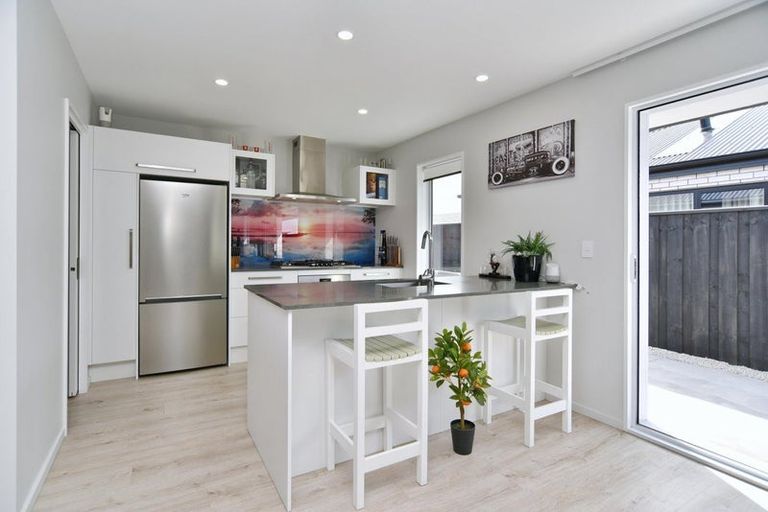 Photo of property in 13 Higgins Street, Woodend, 7610