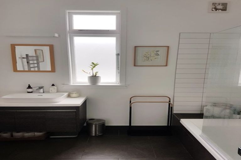 Photo of property in 171 Coutts Street, Rongotai, Wellington, 6022