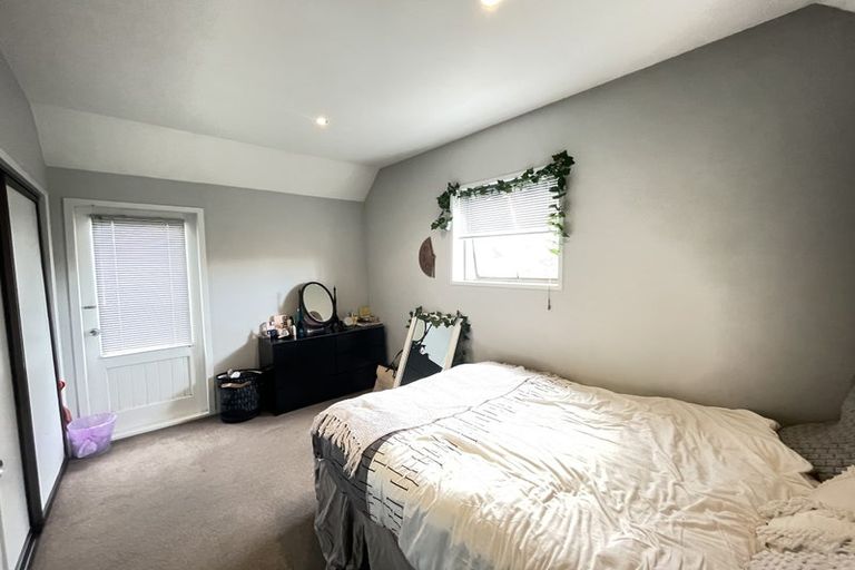 Photo of property in 77 Abberley Crescent, St Albans, Christchurch, 8014