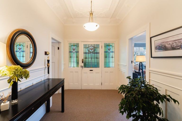 Photo of property in 139 Eglinton Road, Mornington, Dunedin, 9011